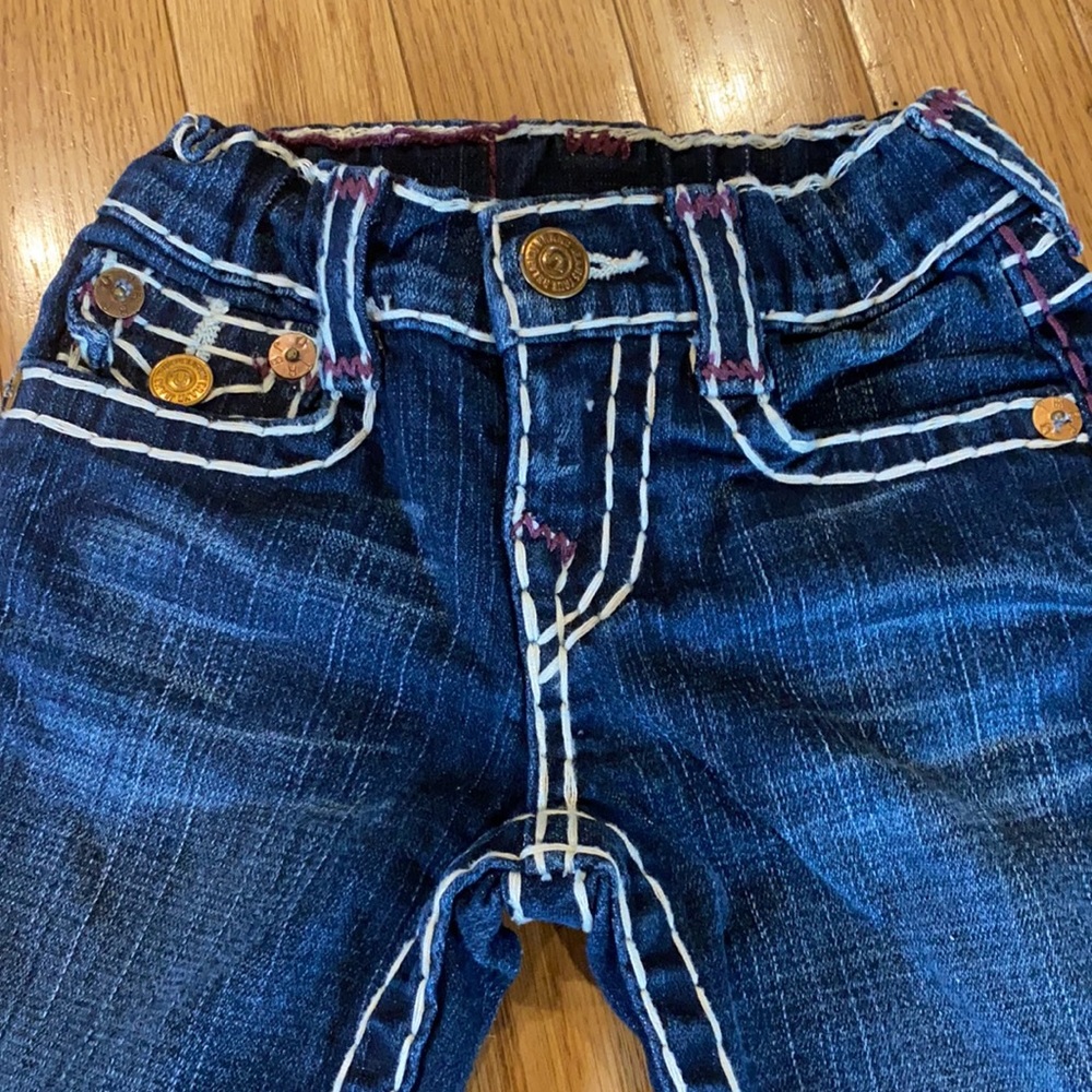 TWINS!! True Religion Jeans! - Picture 7 of 9